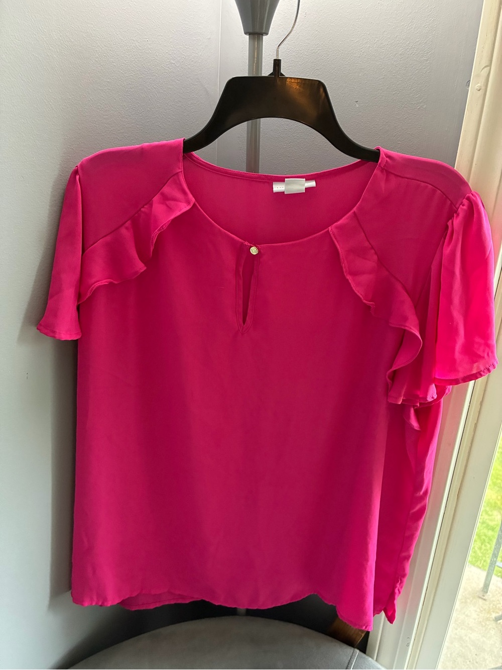 Liz Claiborne Bright Fuchsia Ruffle Sleeve Blouse